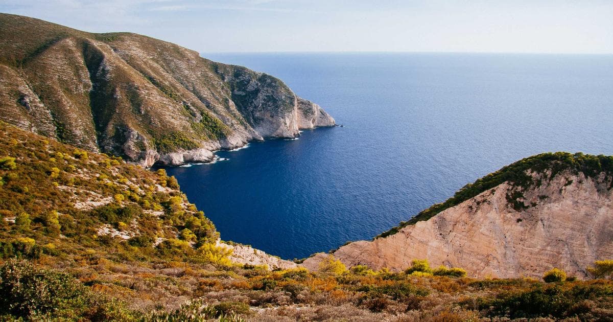 2026 AI Agent 開發框架比較：LangGraph、CrewAI、OpenAI Agents SDK 該選哪個？