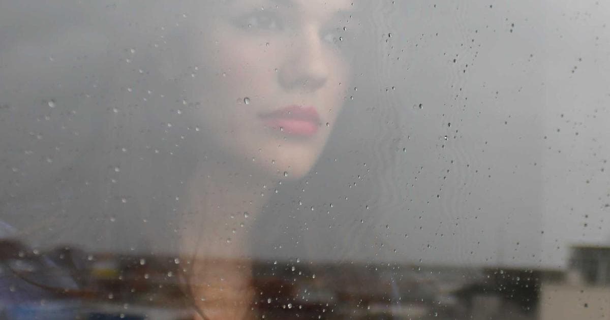 Tailwind CSS v4 Container Queries 完整教學：實現真正的元件級響應式設計