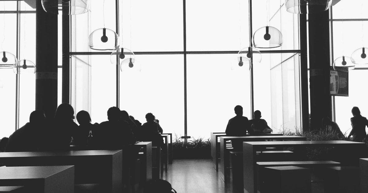 UX 使用者研究方法全攻略：用戶訪談、親和圖到人物誌的完整實戰指南